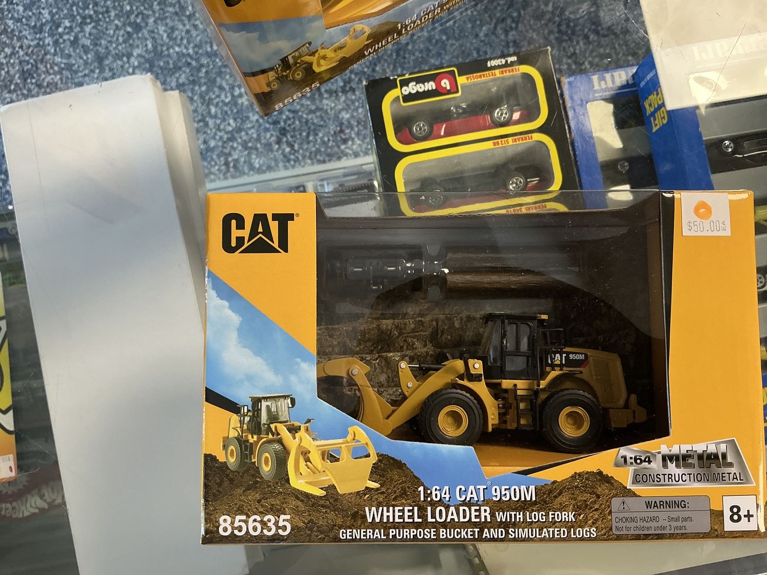 Cat 950 M wheel loader with log fork