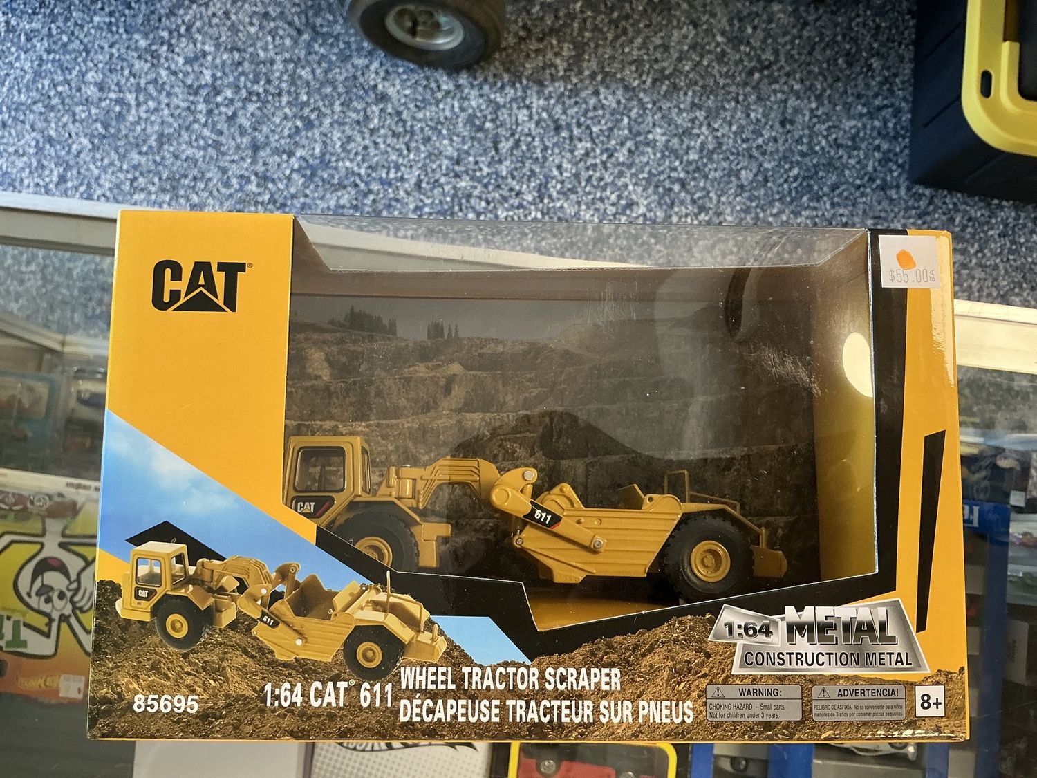 Cat 611 wheel tractor scraper