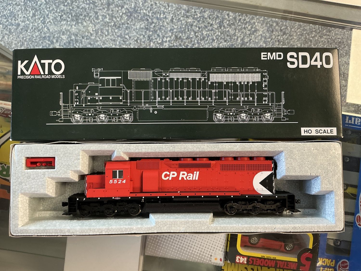 Kato cp rail sd40 5524