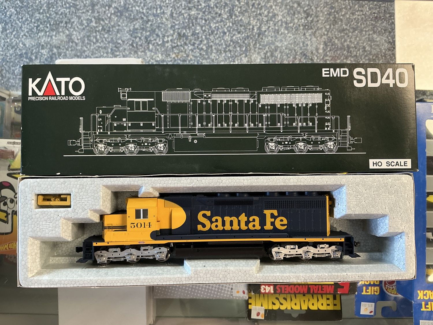 Kato Santa Fe sd40 5014