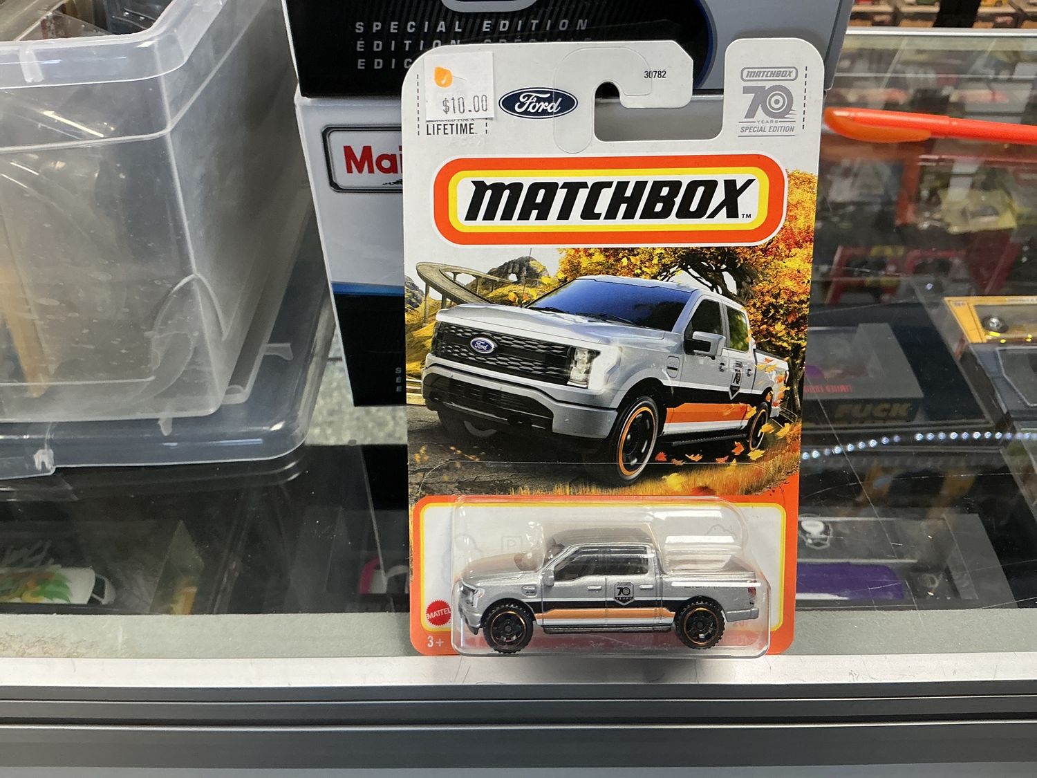 2022 Ford F150, lightning silver