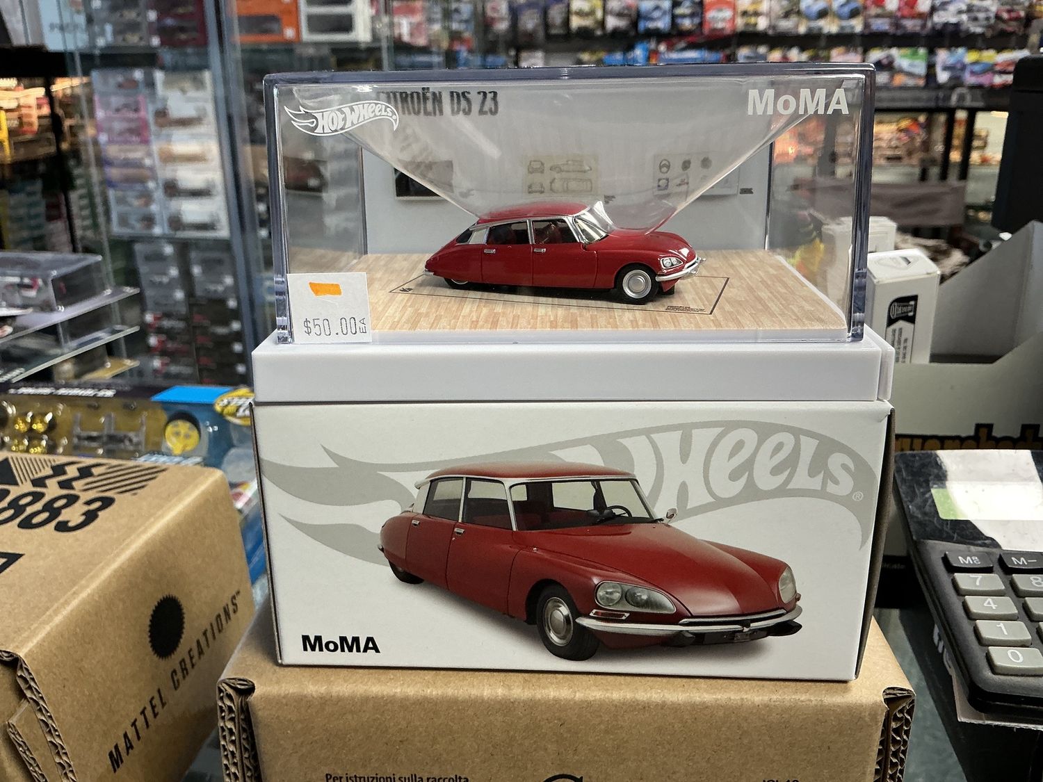 Citroen DS 23 sedan red