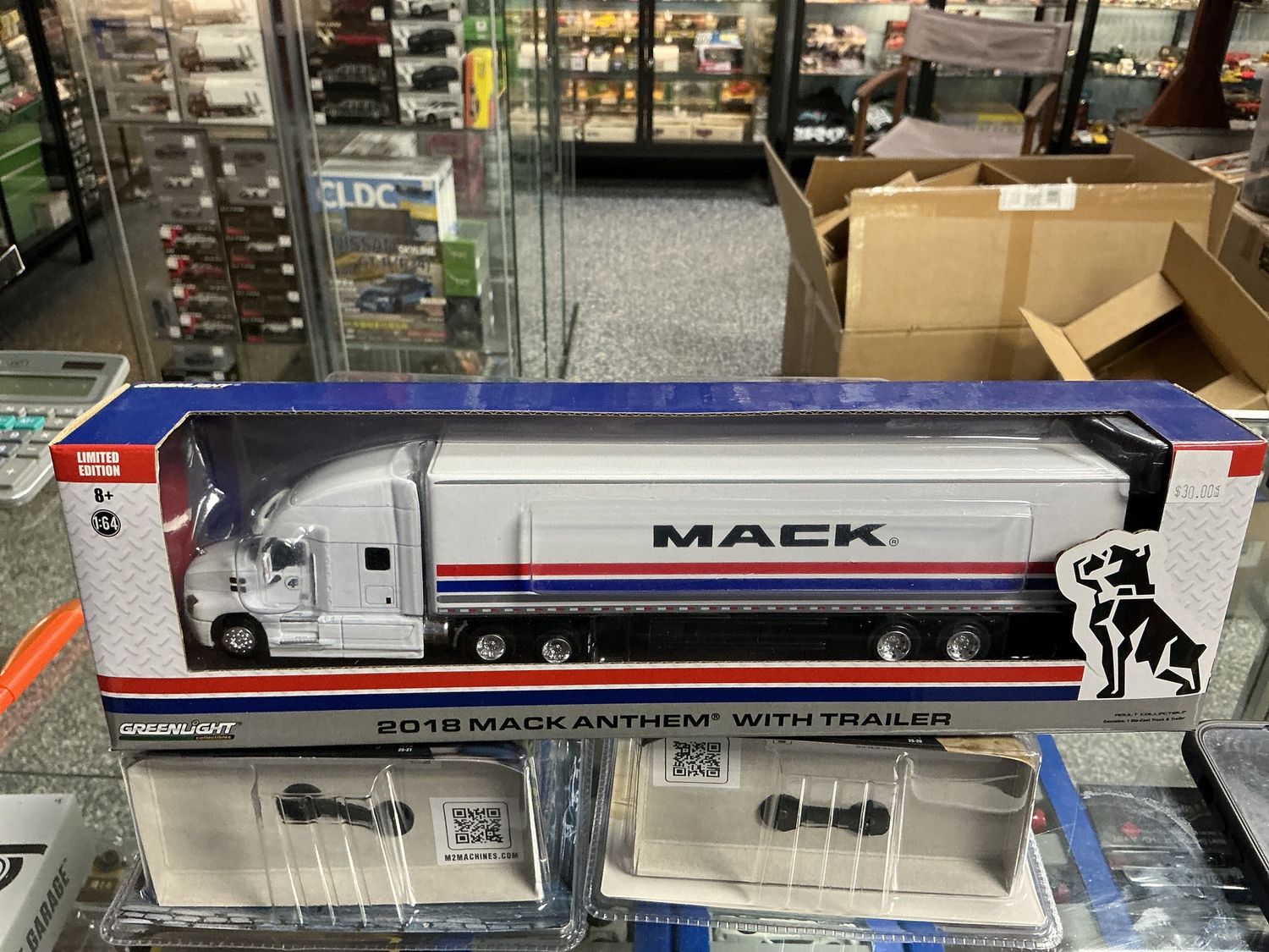 2018 Mac anthem with trailer white