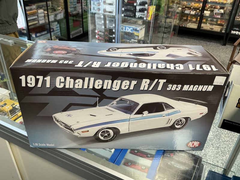 1971 Challenger RT 383 Magnum white