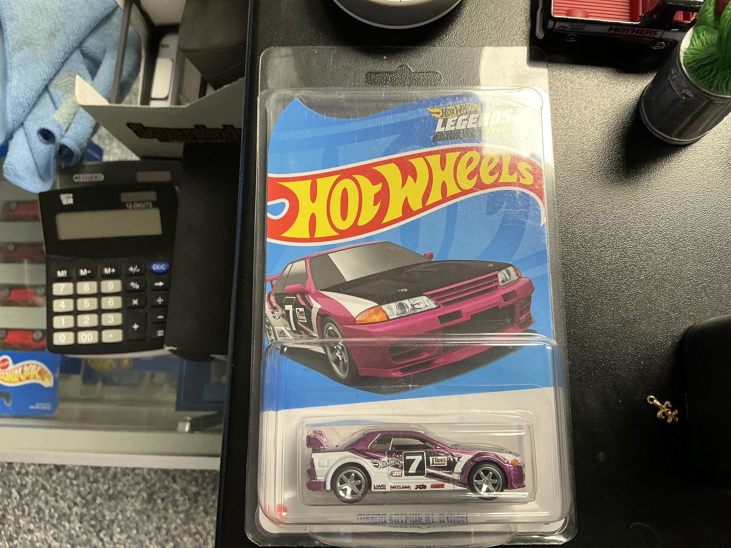 Nissan Nissan skyline GTRR 32 purple hot wheels legends