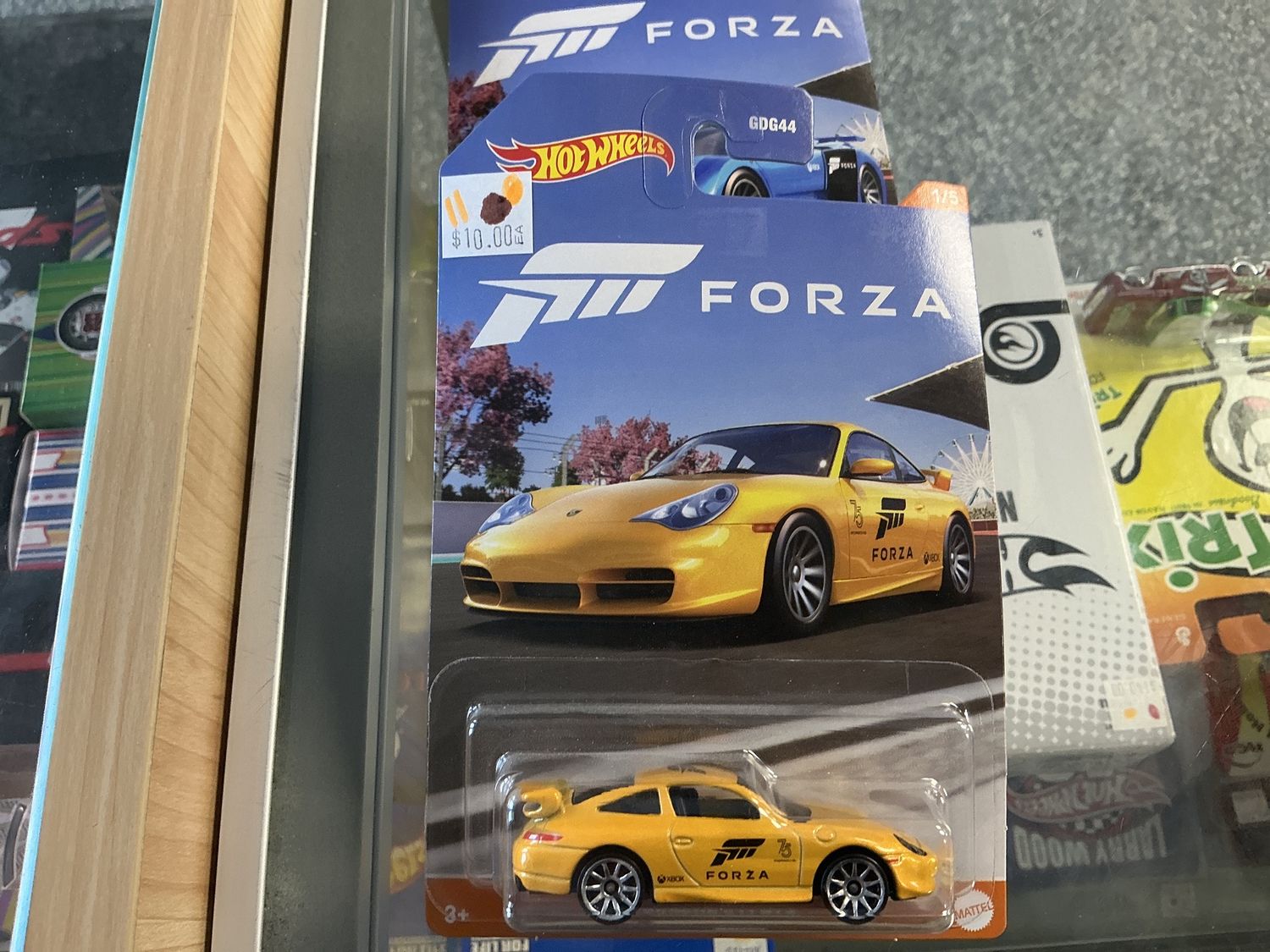 Forza Porsche 911 GT three yellow