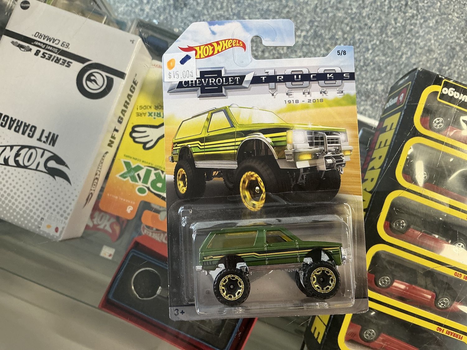 Hundred years trucks Chevy blazer 4 x 4