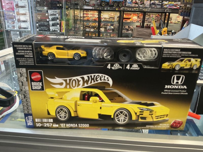 Brick shop hot wheels Honda S 2000 yellow