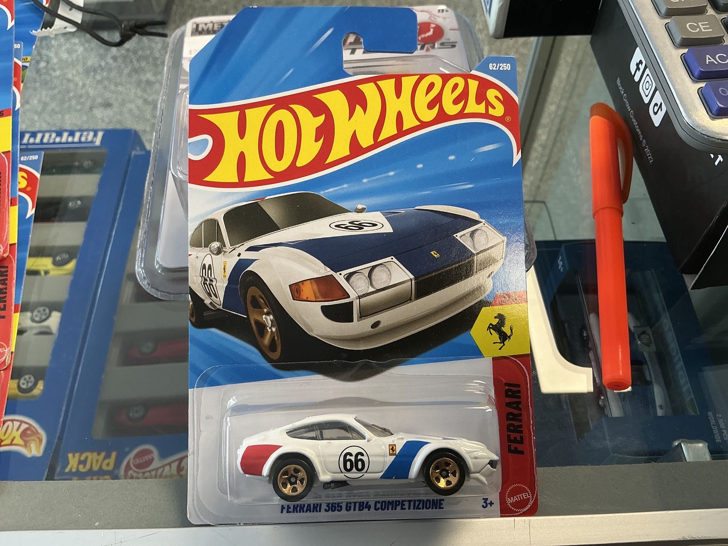 Ferrari 365GTB4. Competizone