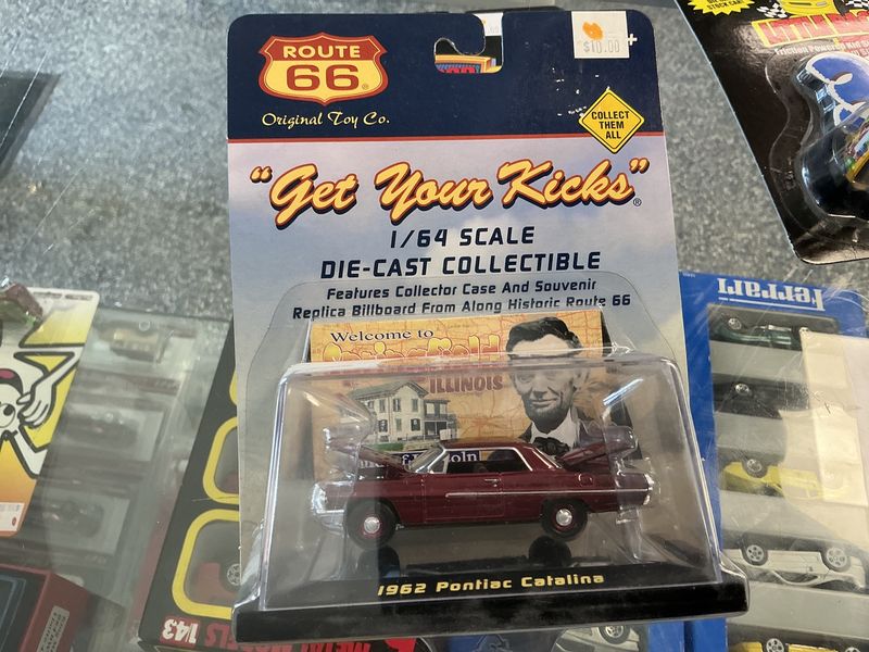 1962 Pontiac Catalina maroon