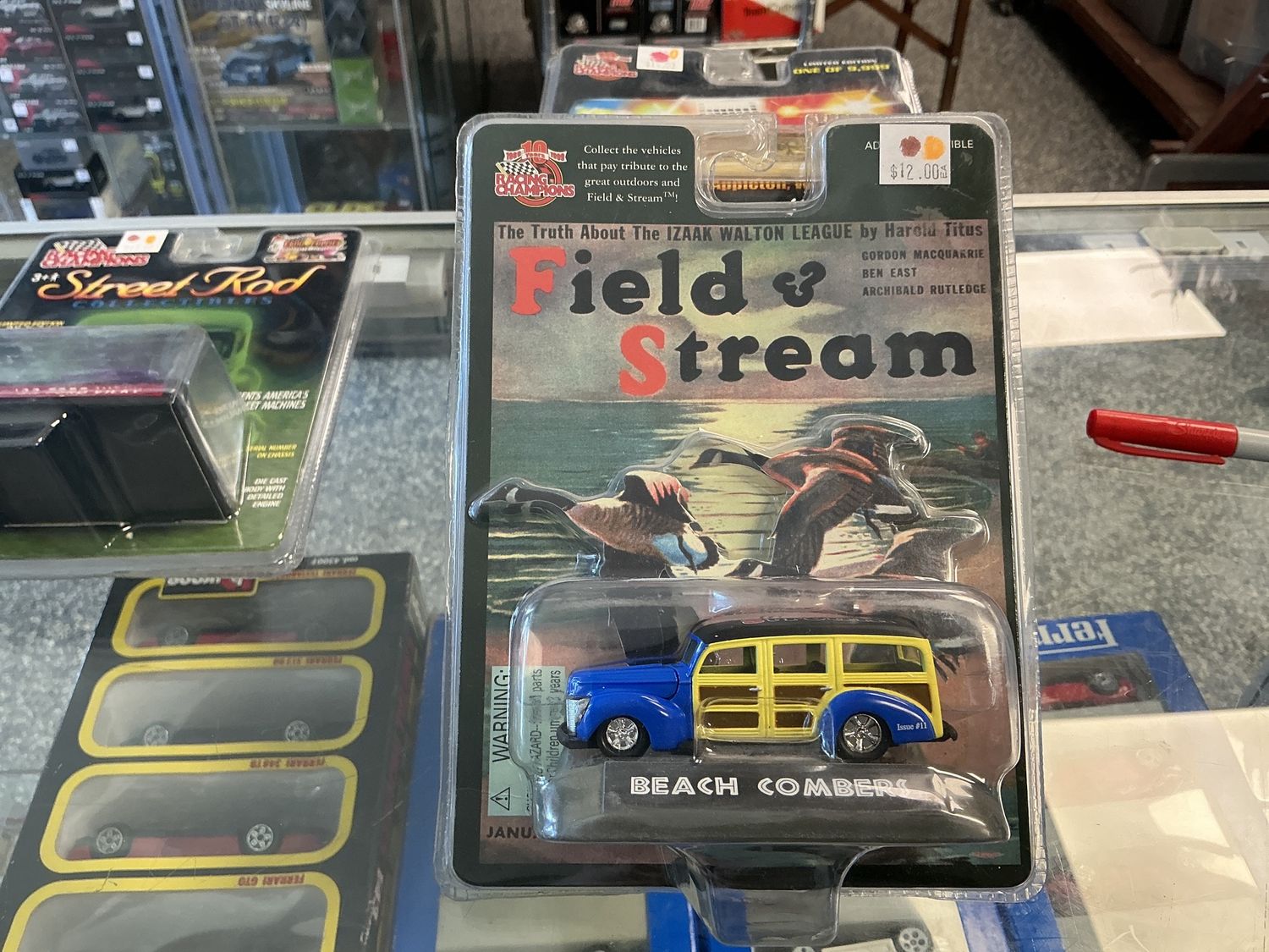 Field &amp; Stream beachcombers