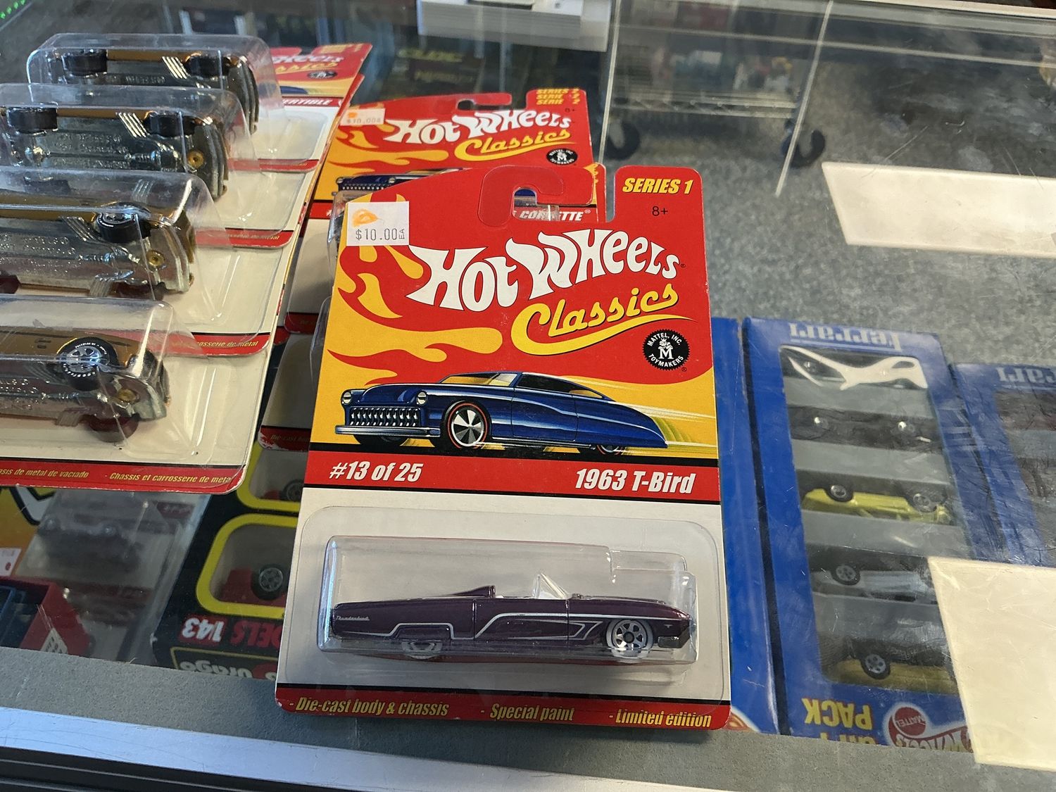 Hot wheels Classics, 1963T bird purple