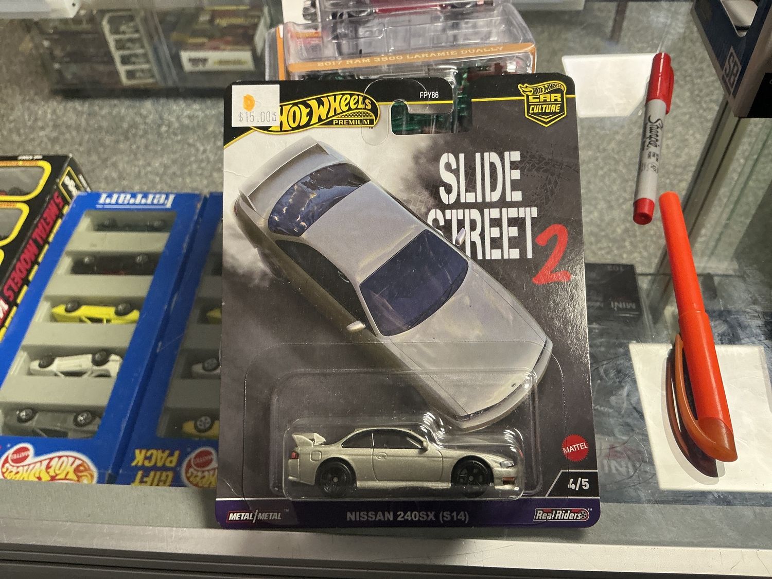 Street slide two Nissan 240 SXS 14 silver