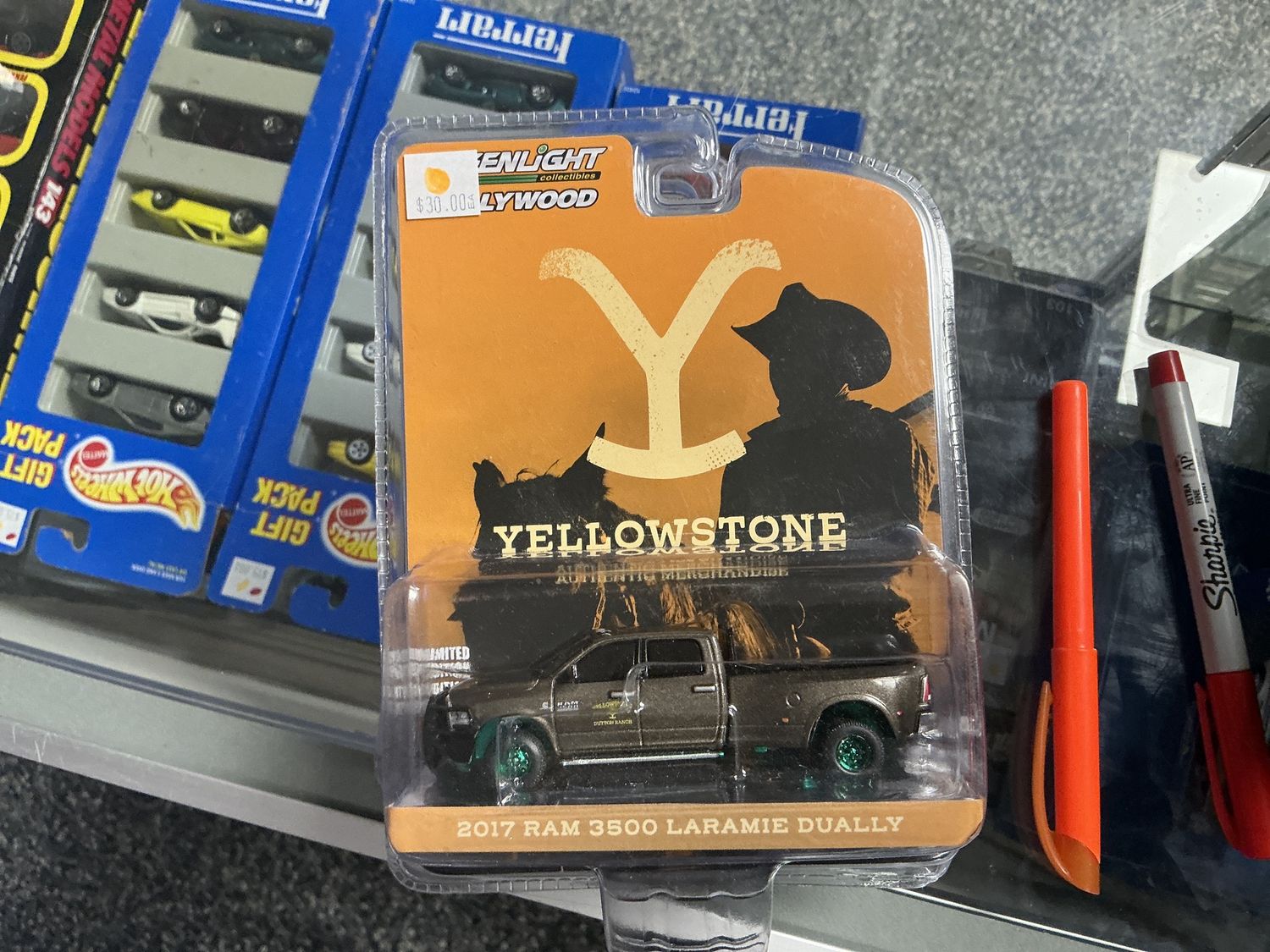 2017 ram 3500 Laramie Dually, Yellowstone, greeny