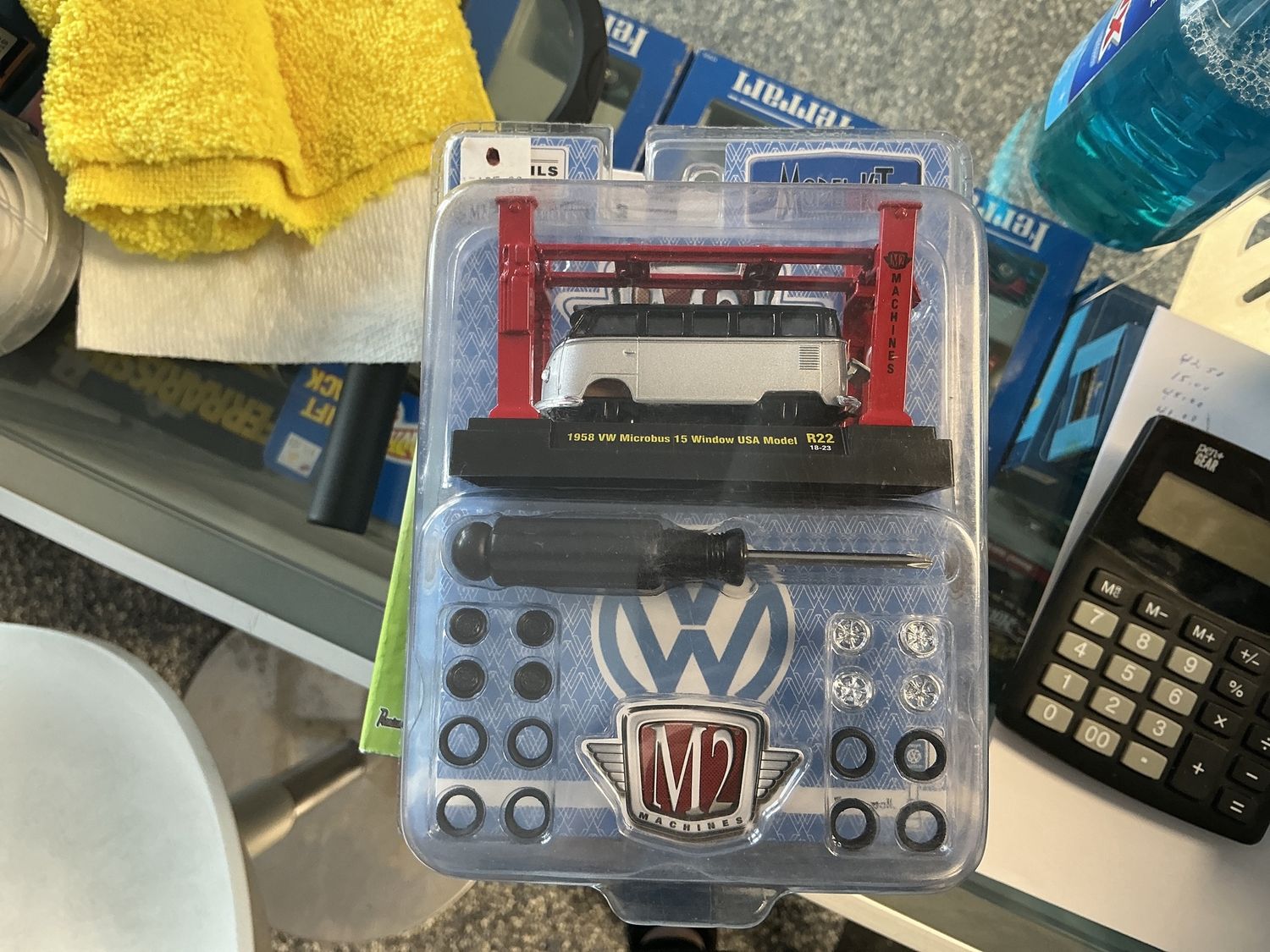 Model kit 1958 VW microbus 15 window USA model