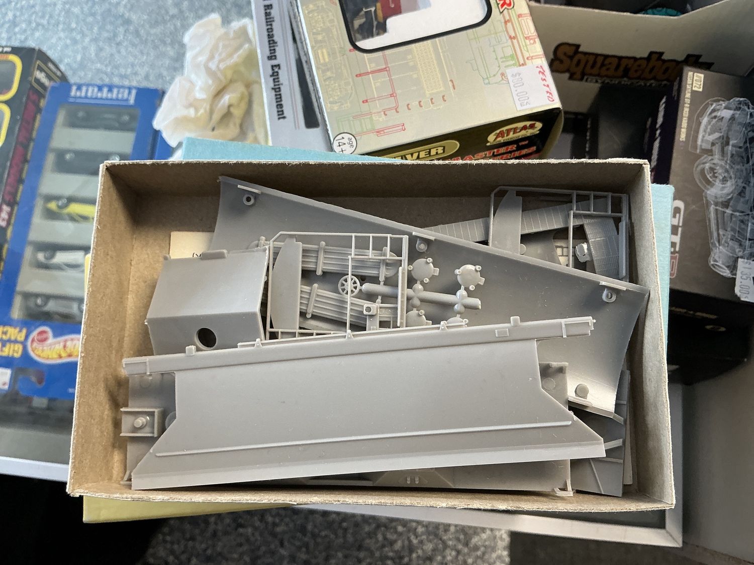 ACF 2 Comp Centre flow covered hopper gray