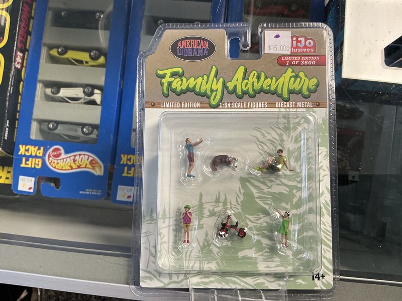 Family adventure figures