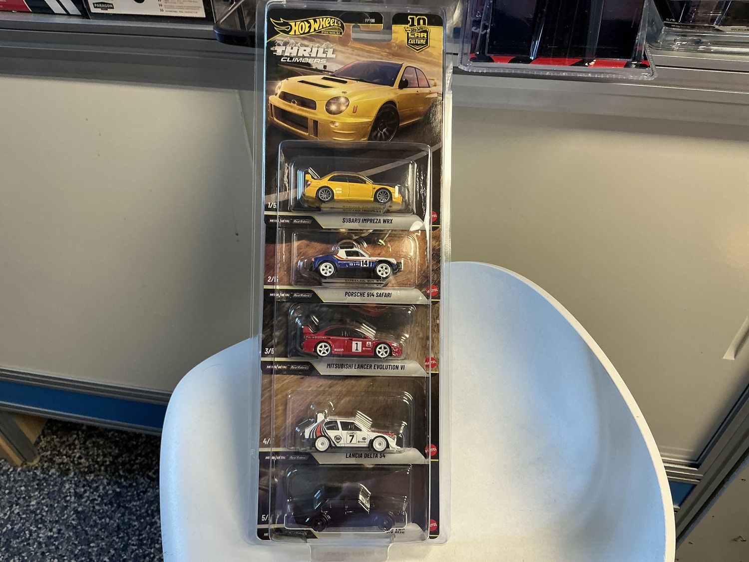 Thrill  climbers set