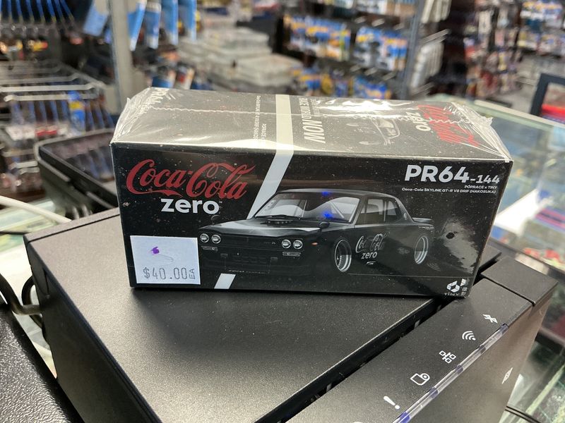 Coca-Cola skyline GTR V8 DRIF black