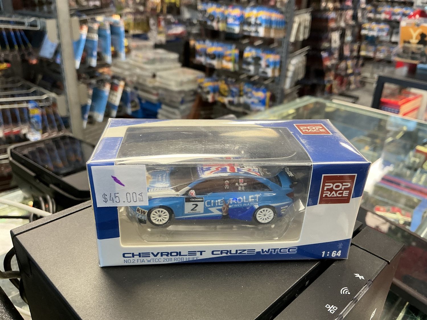 Chevy Cruz WTCC blue