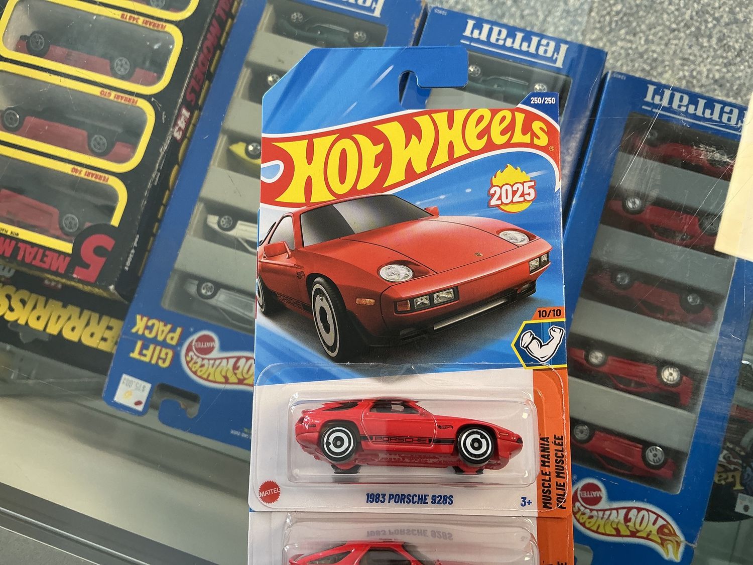 1983 Porsche 928S red