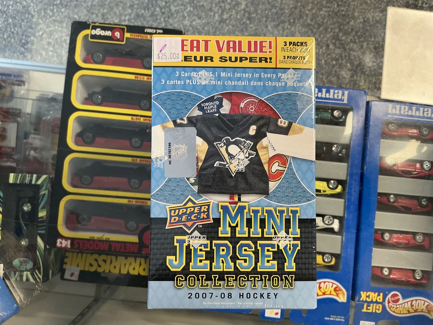 Upper deck mini jersey collection with hockey cards