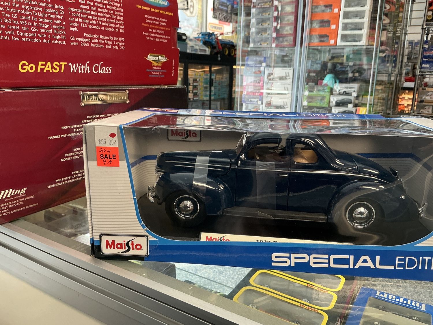 1939 Ford deluxe blue