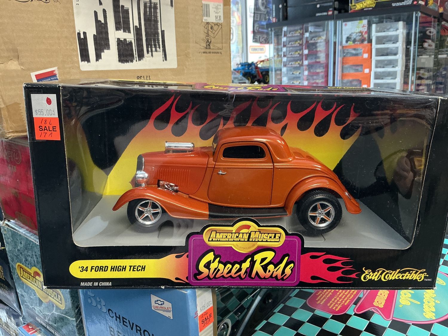 1934 Ford high-tech street rod orange