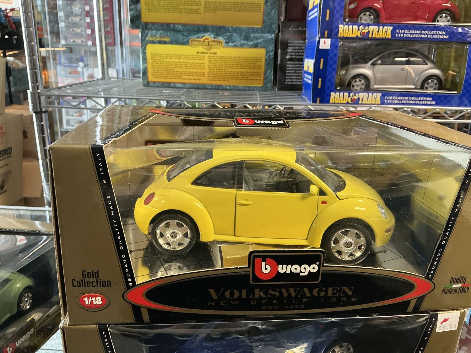 Volkswagen new beetle 1998COD3392 yellow