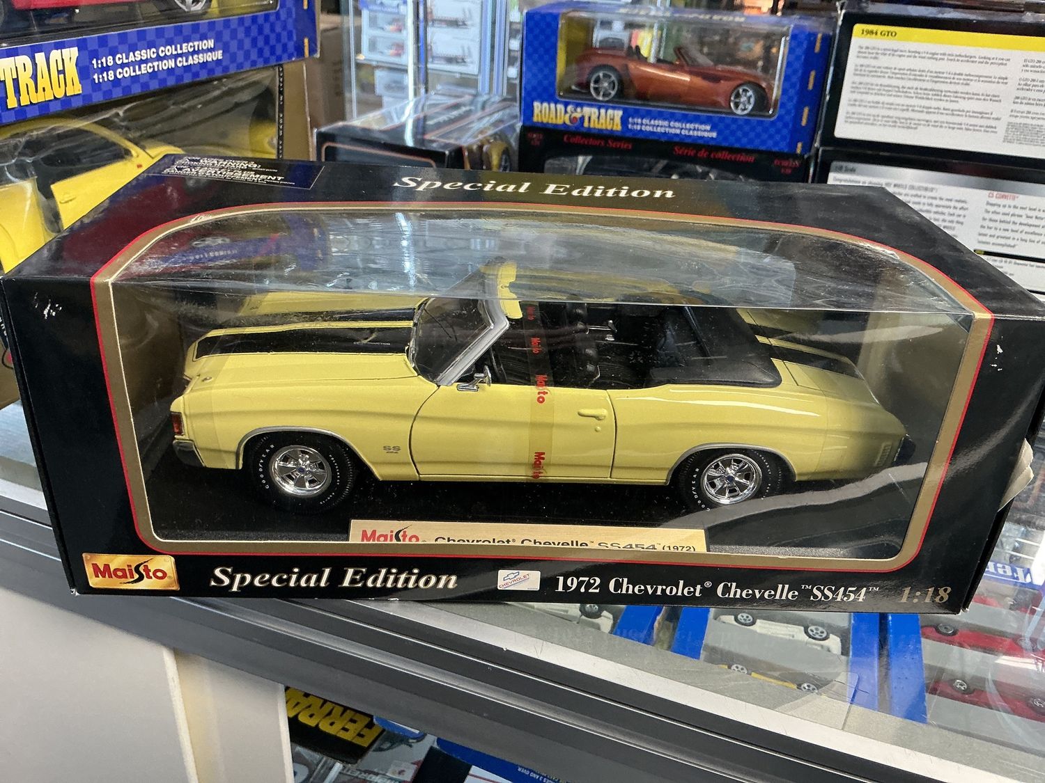 1972 Chevy Chevelle SS 454 yellow convertible with black stripes