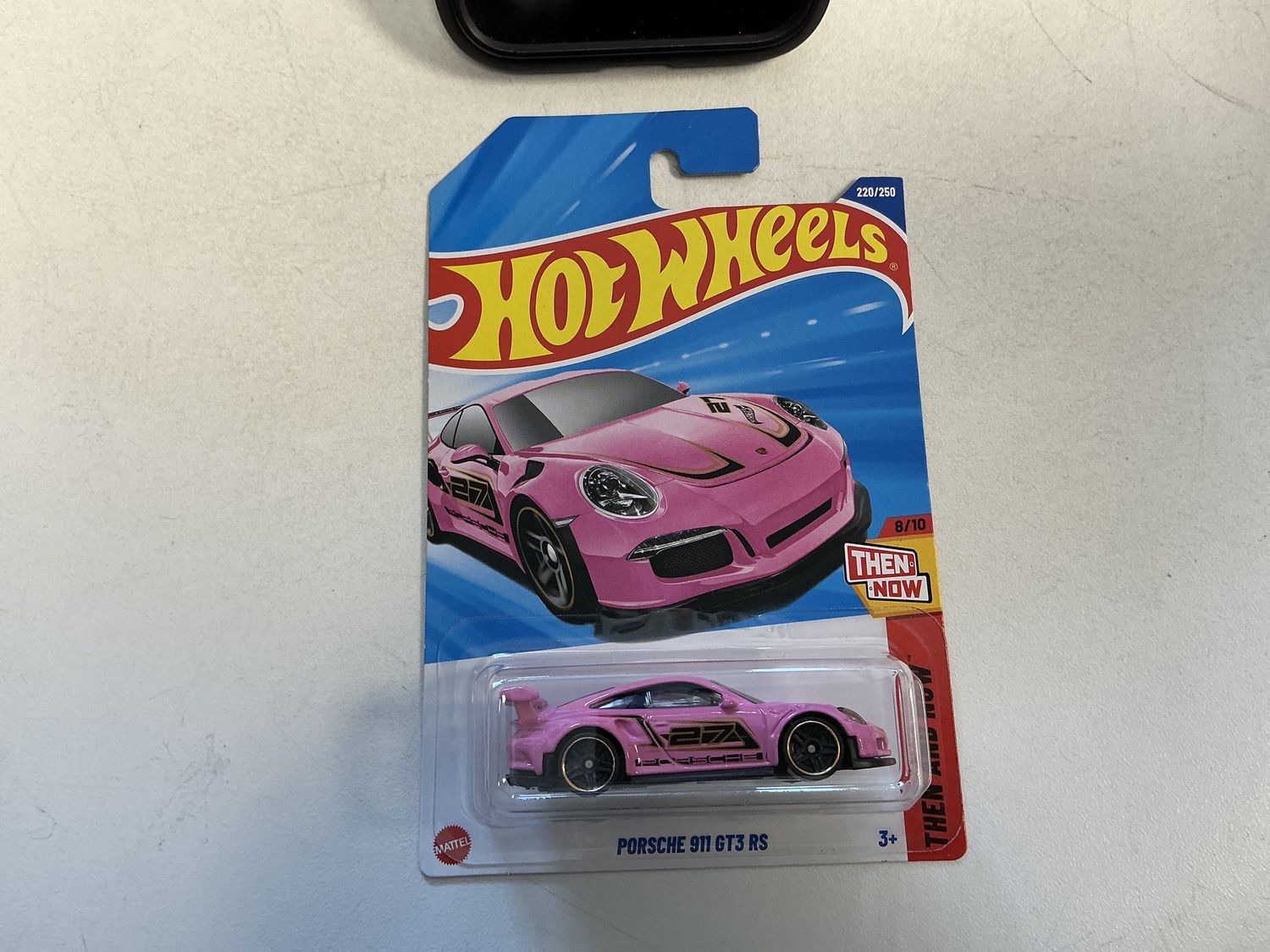 Porsche 911 GT three RS pink