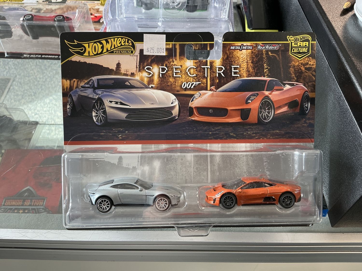 2 pack 007 Austin Martin Jaguar