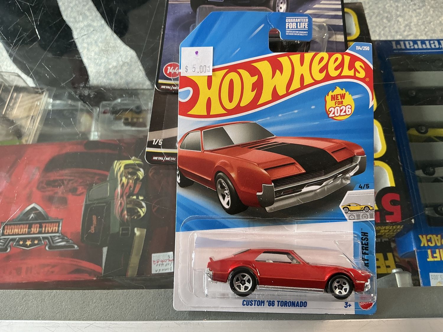 Custom 1966 Toronado red