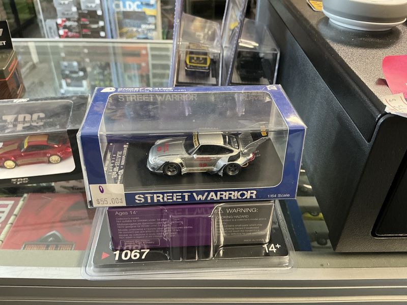 Street warrior ghost player Porsche