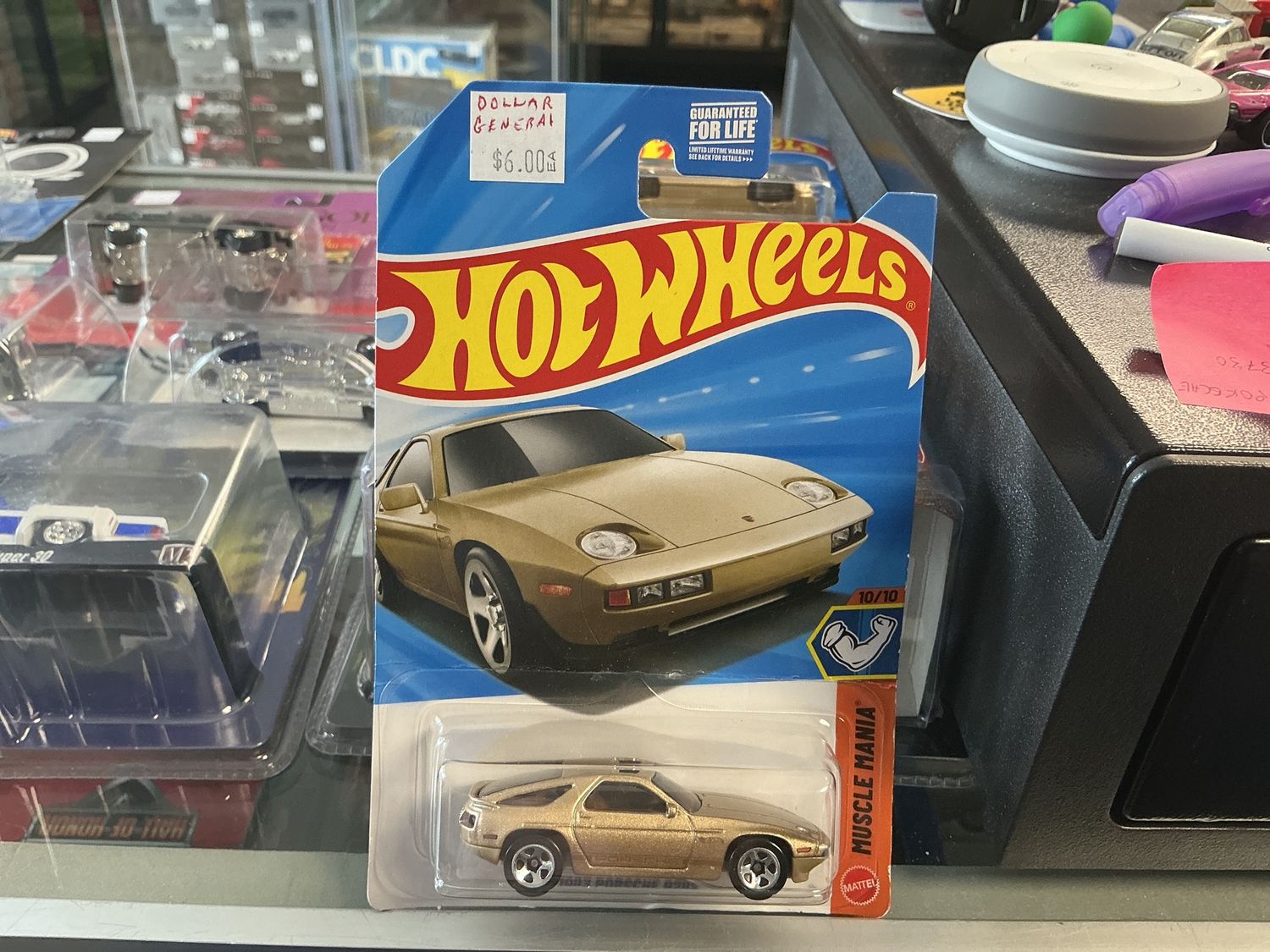 1983 Porsche 928S gold Dollar General