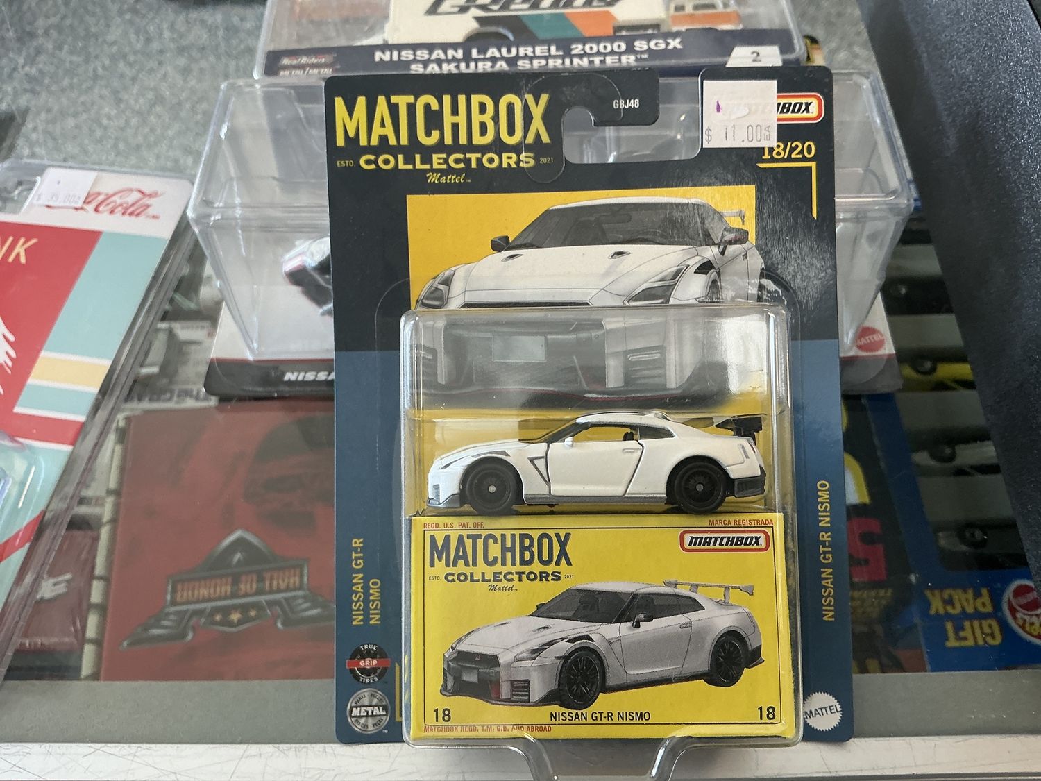 Nissan GT Nismo white