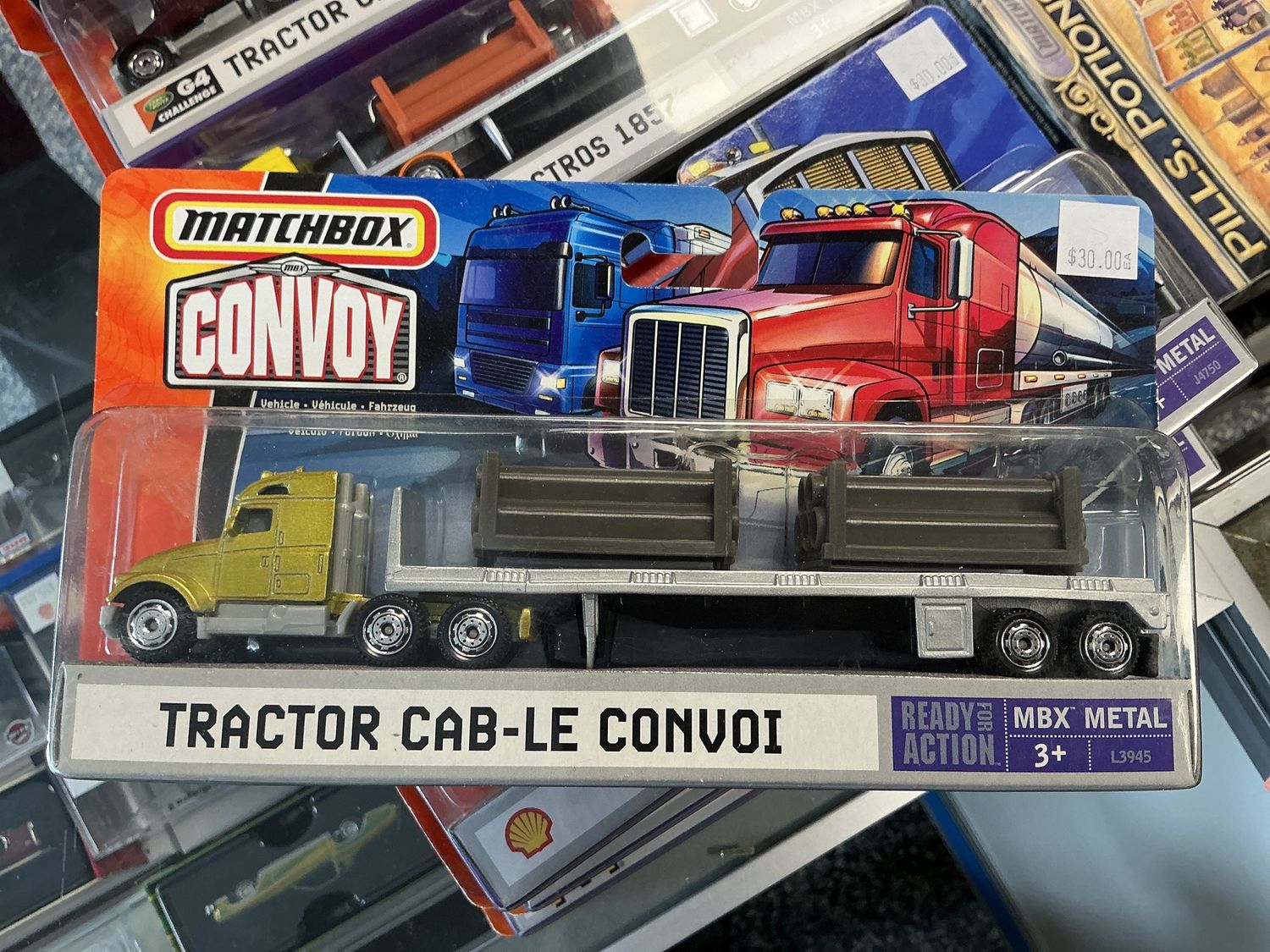 Convoy tractor cab