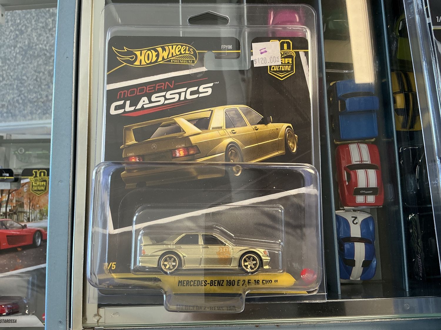 Modern Classics Mercedes-Benz Chase