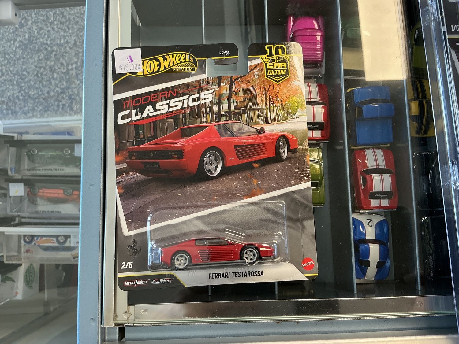 Modern Classics, Ferrari Testarossa red