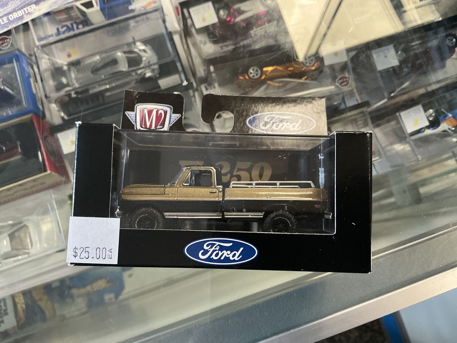 1972 Ford F250 custom 4 x 4 gold