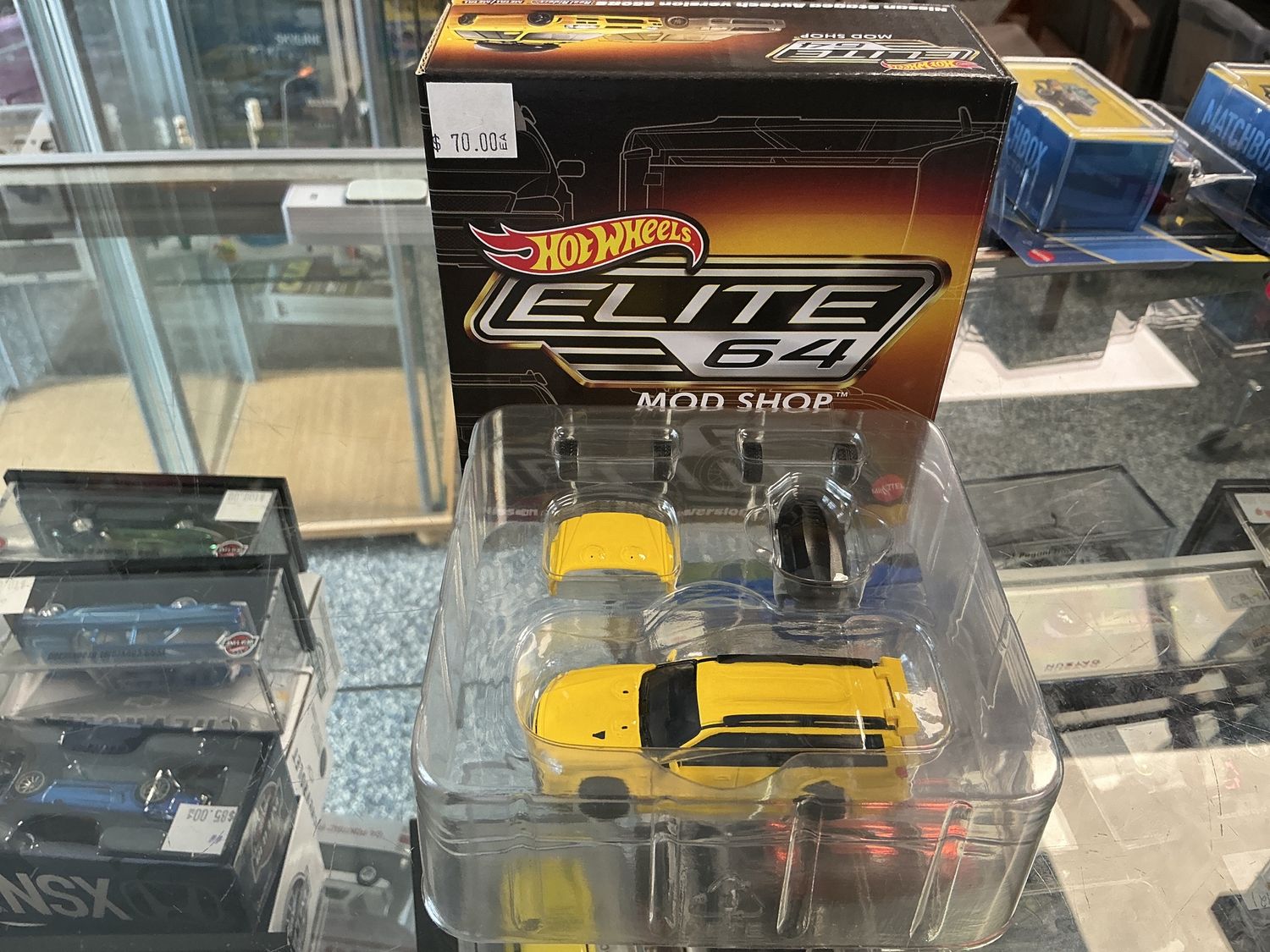 Nissan Stagea Autech version 260 RS yellow
