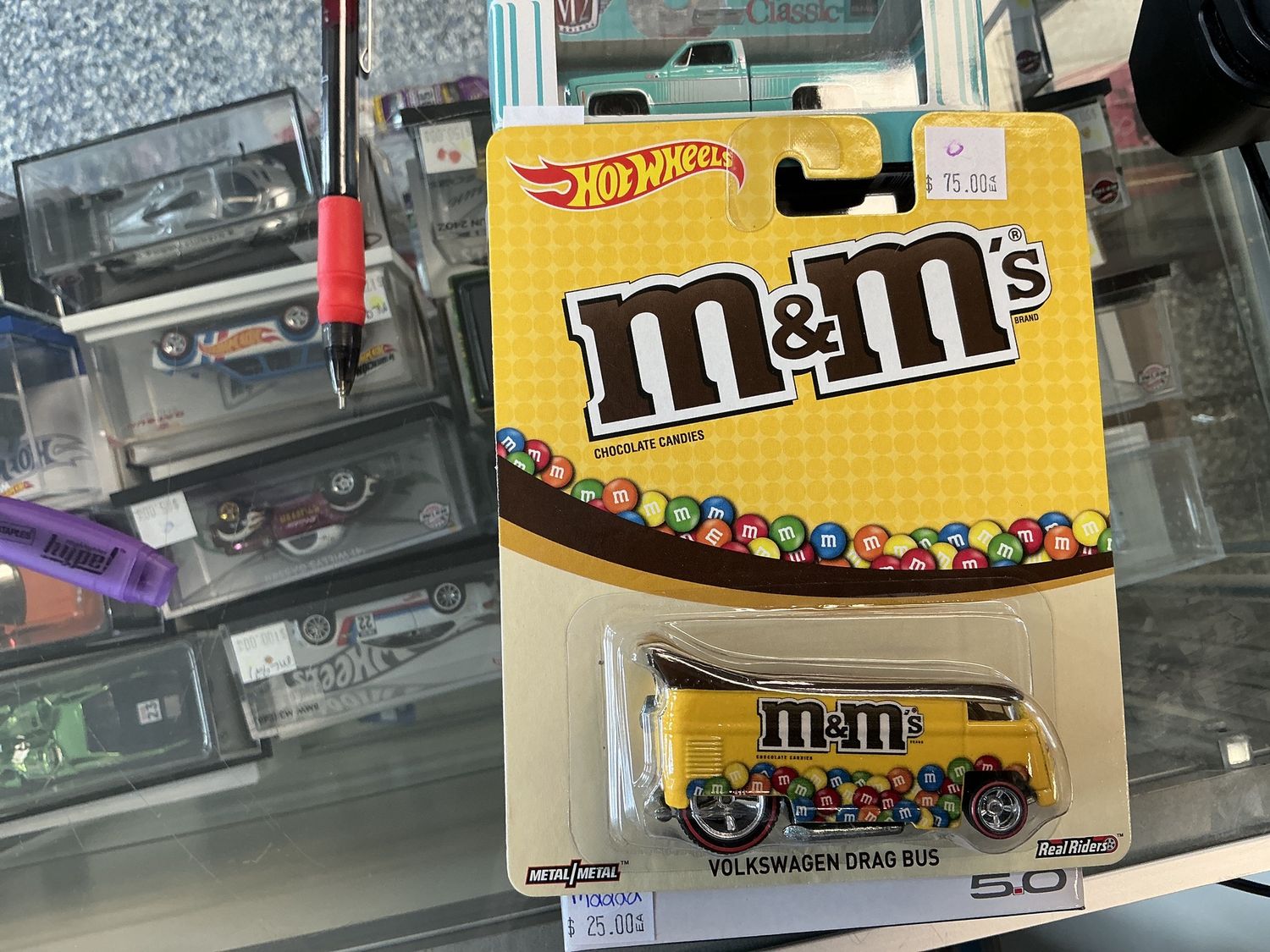 M&amp;M  Volkswagen drag bus yellow