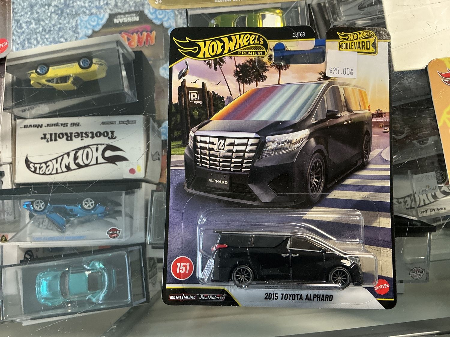 2015 Toyota Alphard, black