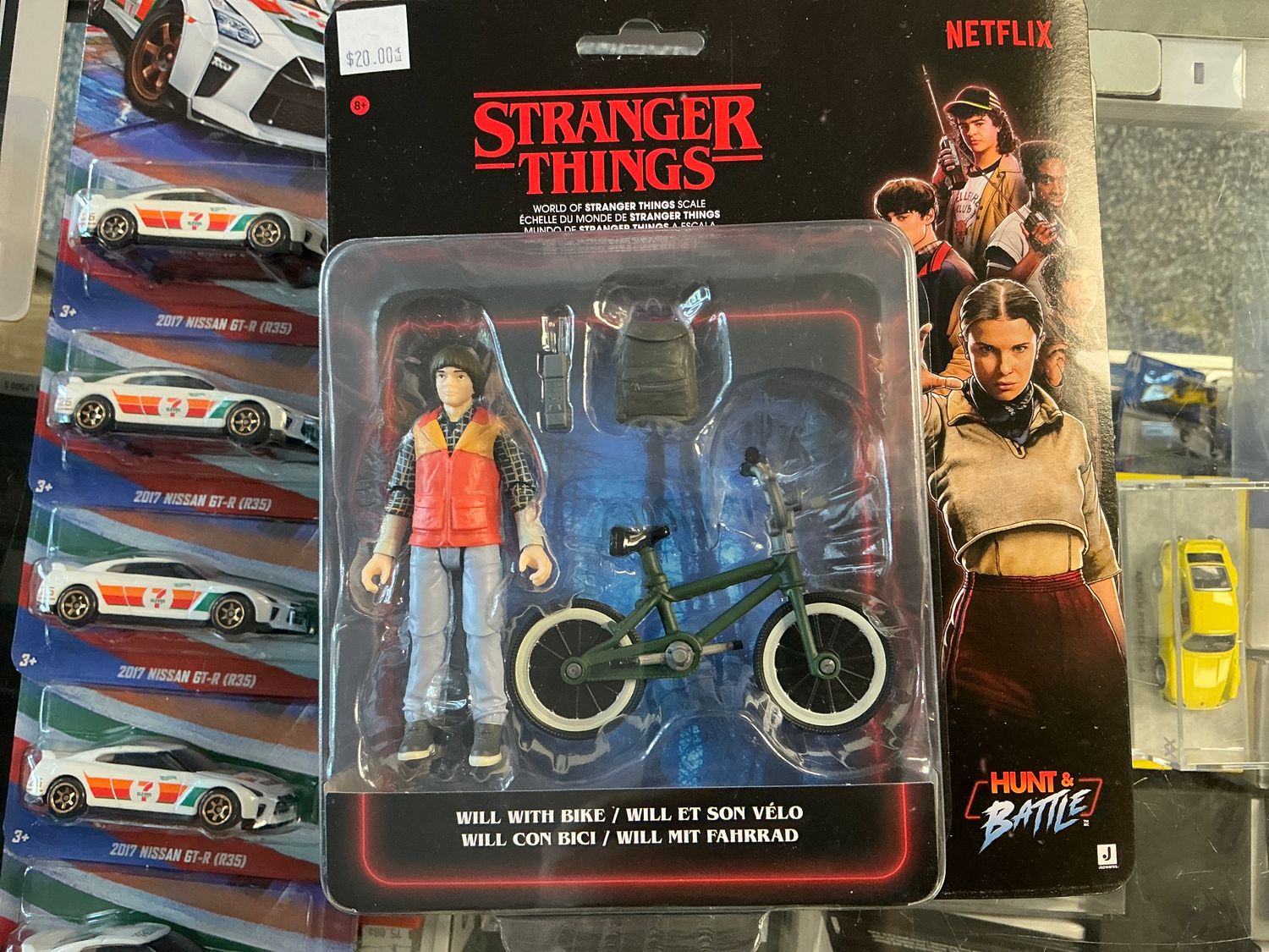 Stranger Things hunting battle will with bike