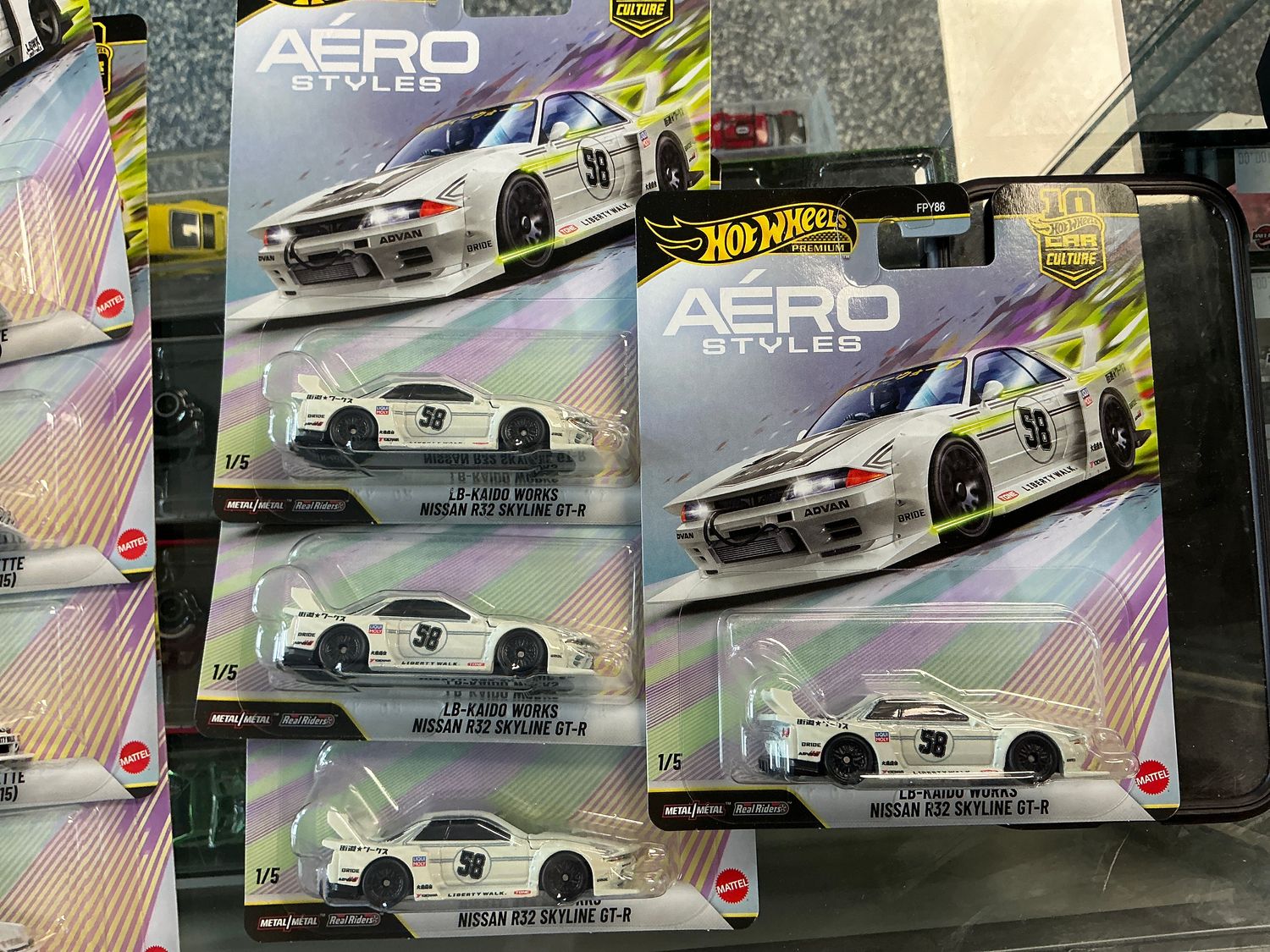 Aero styles LB Kaido Works Nissan R 32 skyline