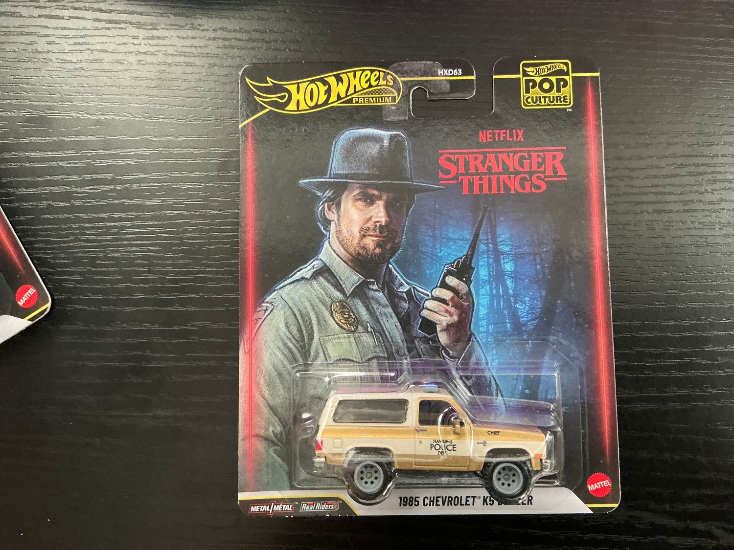 Stranger Things 1985 Chevy K5 blazer gold