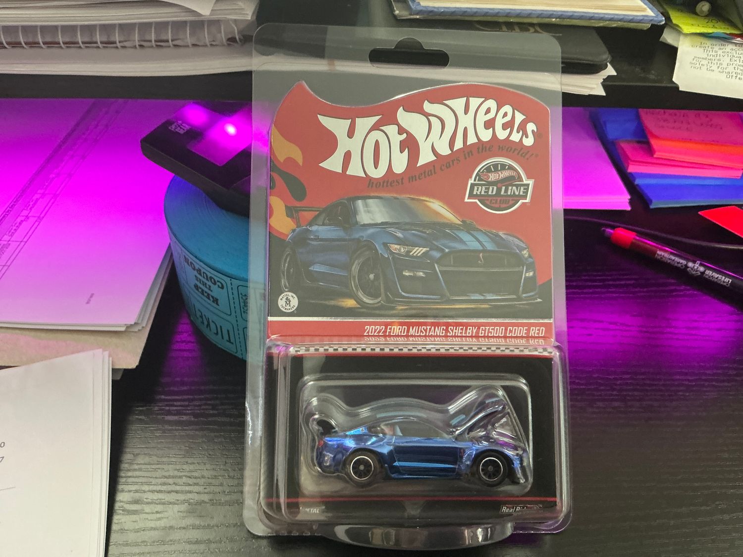 2022 Ford Mustang Shelby GT500 code red blue