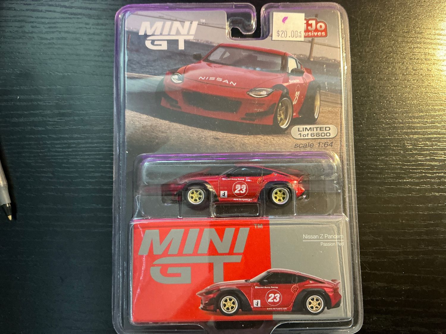 Nissan Z  pandem red