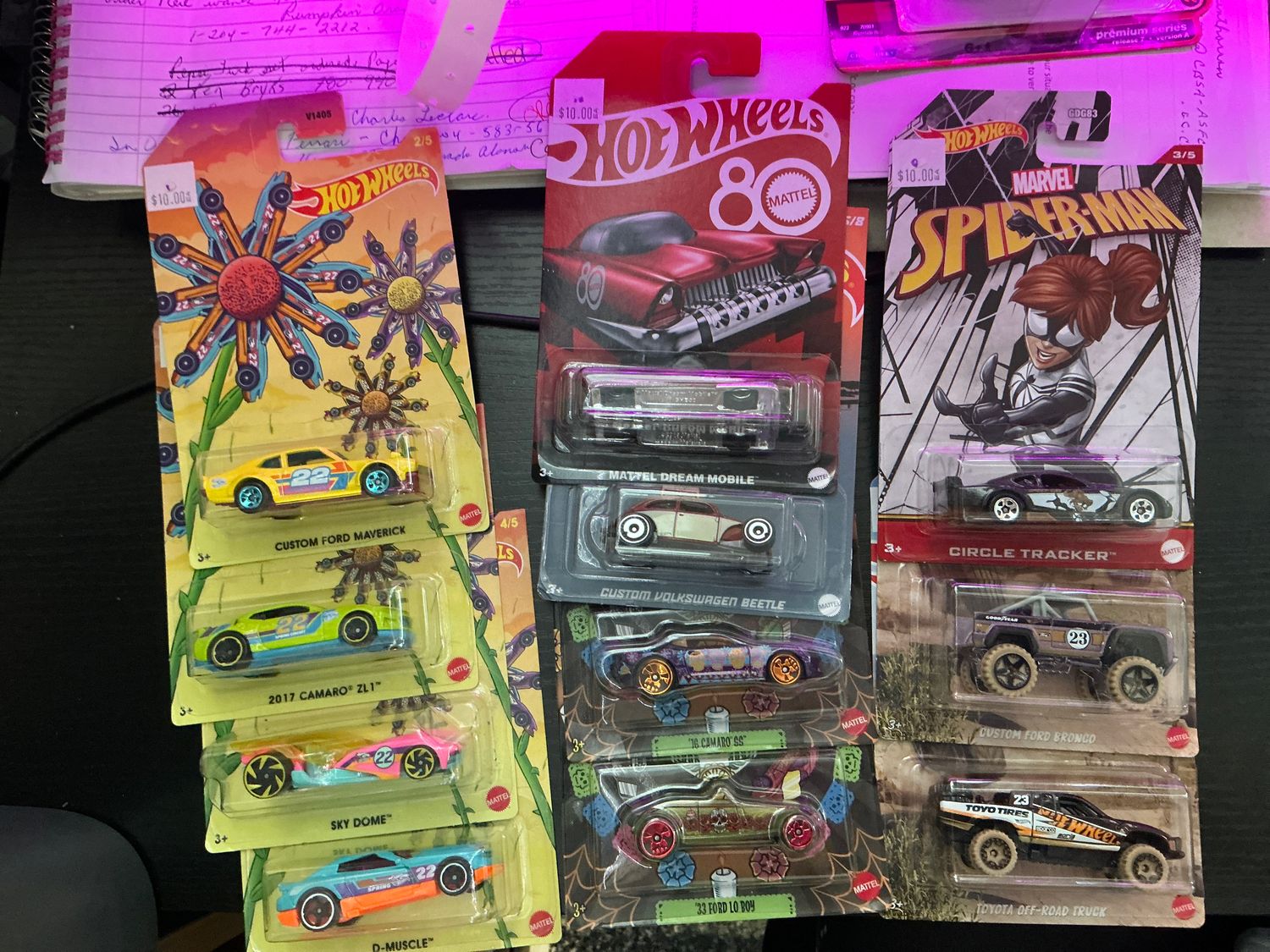 Assorted hot wheels bunch