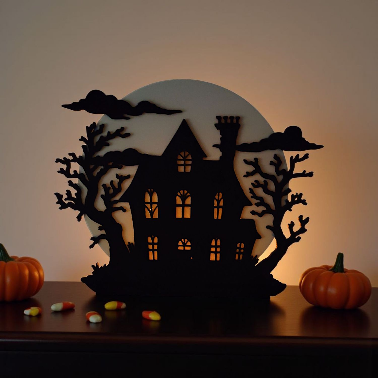 Halloween Haus mit Licht – 3D Teelichthalter LED Deko | Spukhaus Windlicht Halloween Deko Fensterbank Halloween Haus mit Licht – 3D Teelichthalter LED Deko | Spukhaus Windlicht Halloween Deko Fensterbank